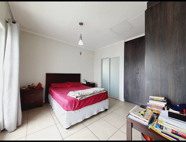 1 BEDROOM APARTMENT FOR SALE IN PETERVALE